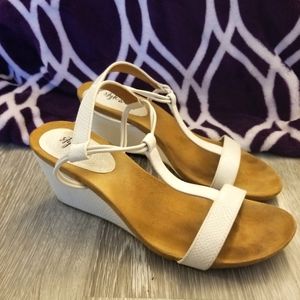 Style and Co. White wedges. Size 6.